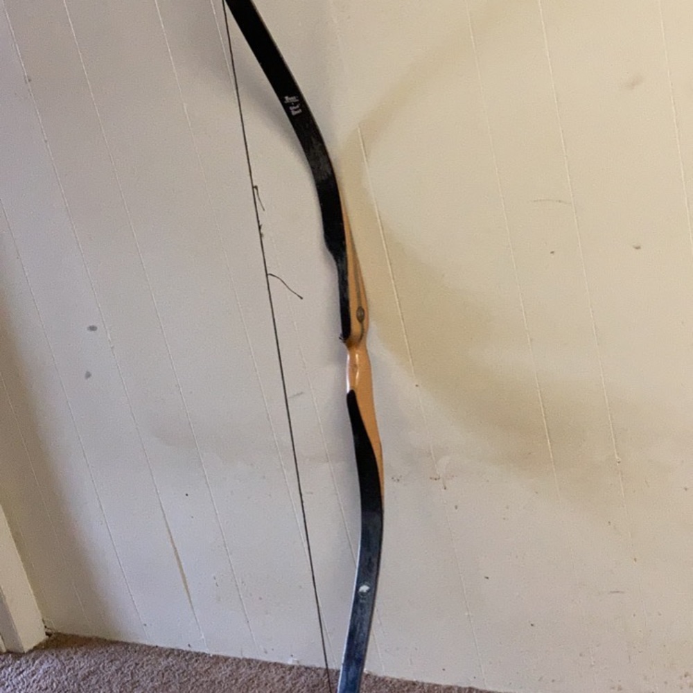 Hunting bow - Picture 2 of 2